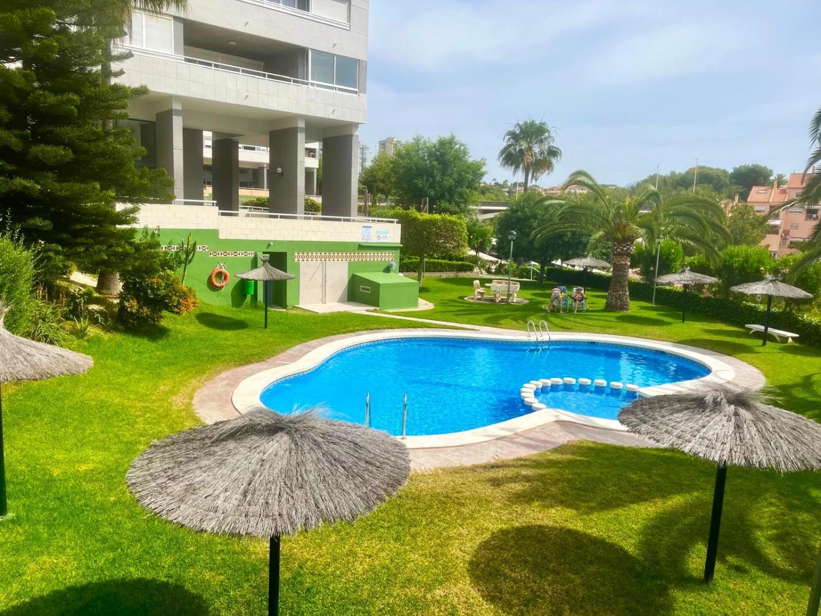 5 Minute Walk To The - Torres Residencial Miranda Appartement Benidorm